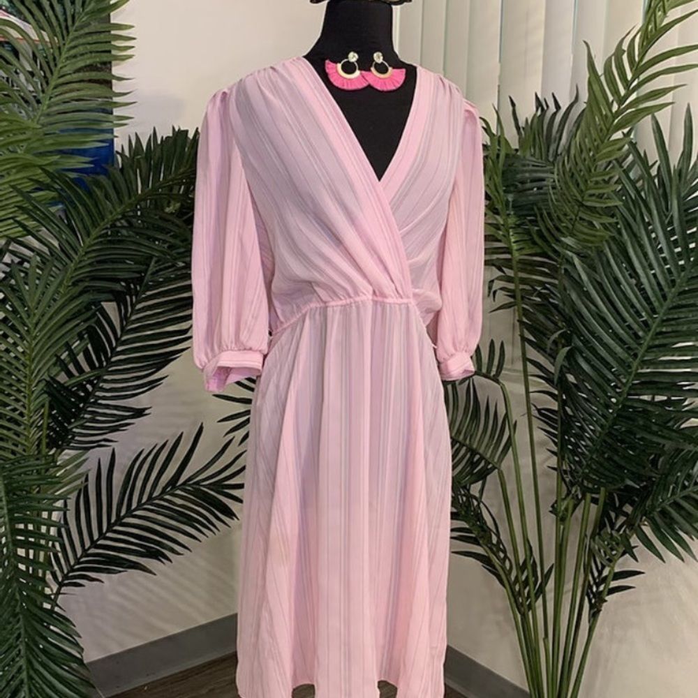 Vintage Pink Dress W/ Shoulder Pads (No Tag)$30